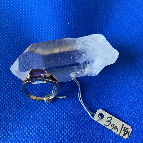 Amethyst and diamond ring. - Picture 3 of 4